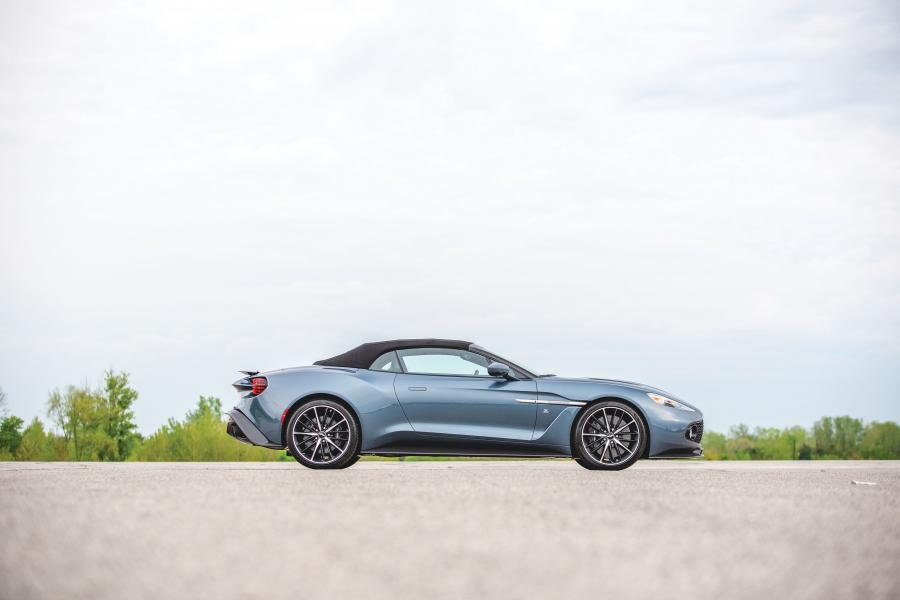  Aston Martin Vanquish Zagato Volante 2017 года  (NA) (фото 29 из 40)